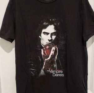 Vampire Diaires Love Sucks Shirt/T-Shirt Short Sleeve